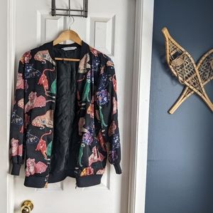 FREE with purchase 🤩 Zara tiger zip-up